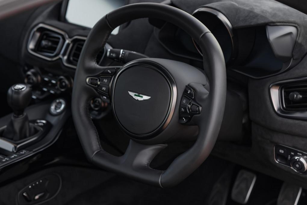 2021 Aston Martin Vantage