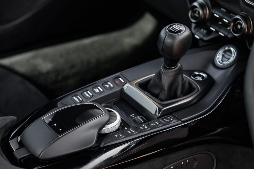 2021 Aston Martin Vantage