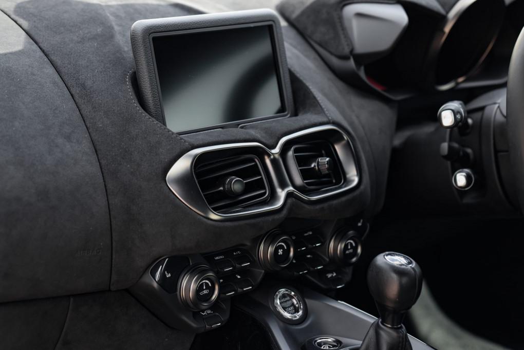 2021 Aston Martin Vantage