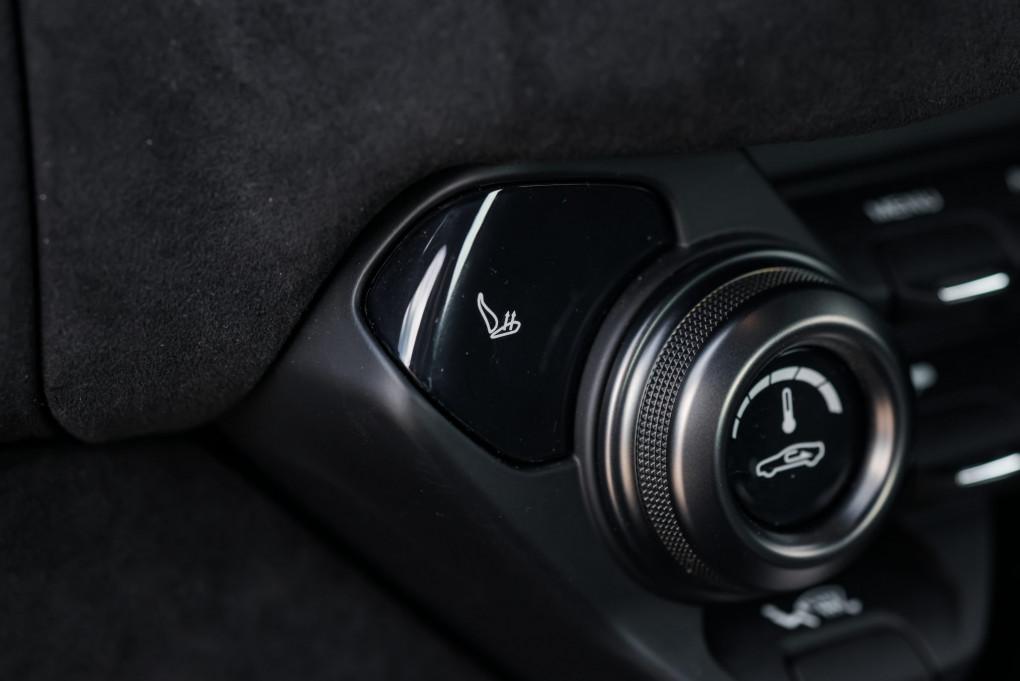 2021 Aston Martin Vantage