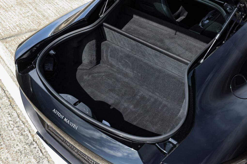 2021 Aston Martin Vantage