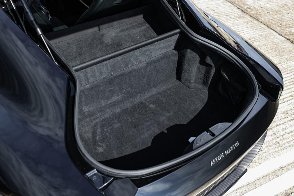 2021 Aston Martin Vantage