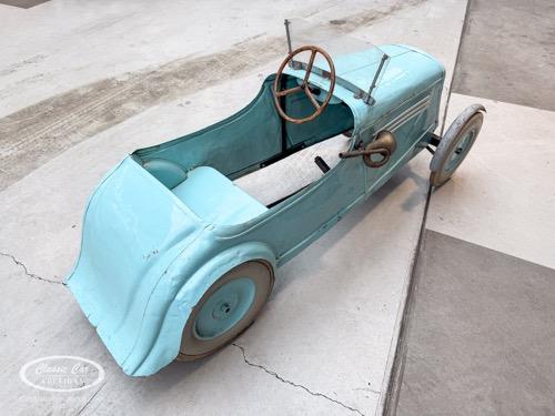 1900 Trapauto&#039;&#039;s blue