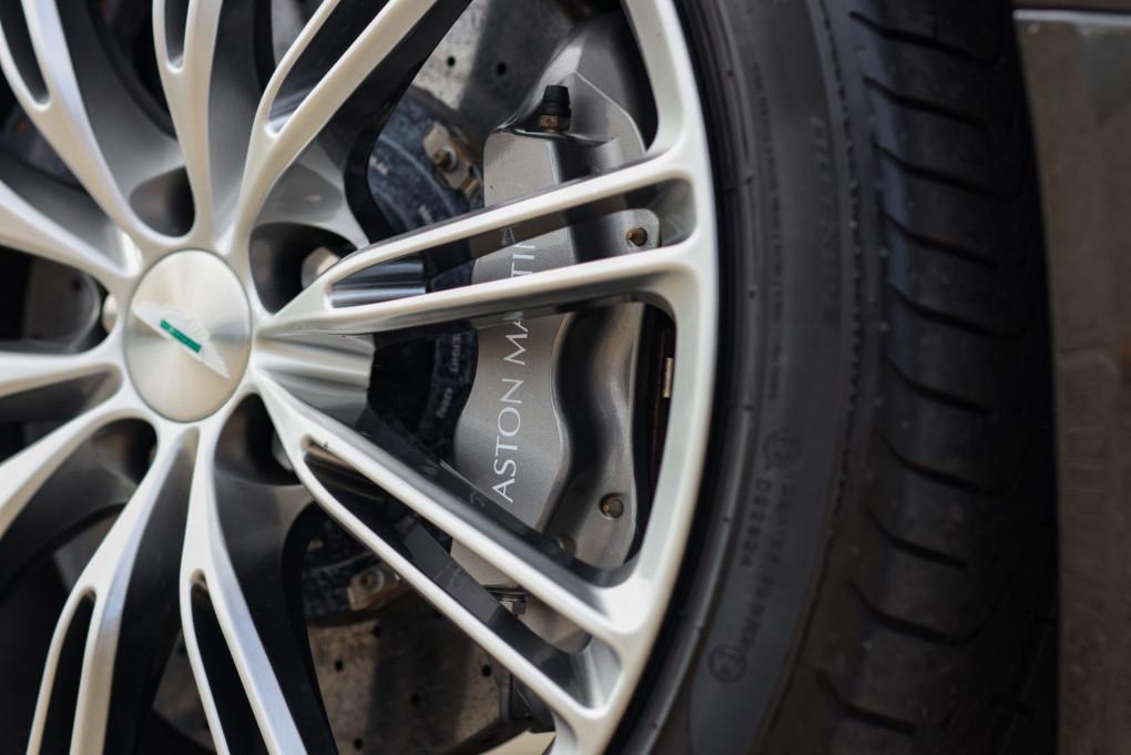 2015 Aston Martin DB9