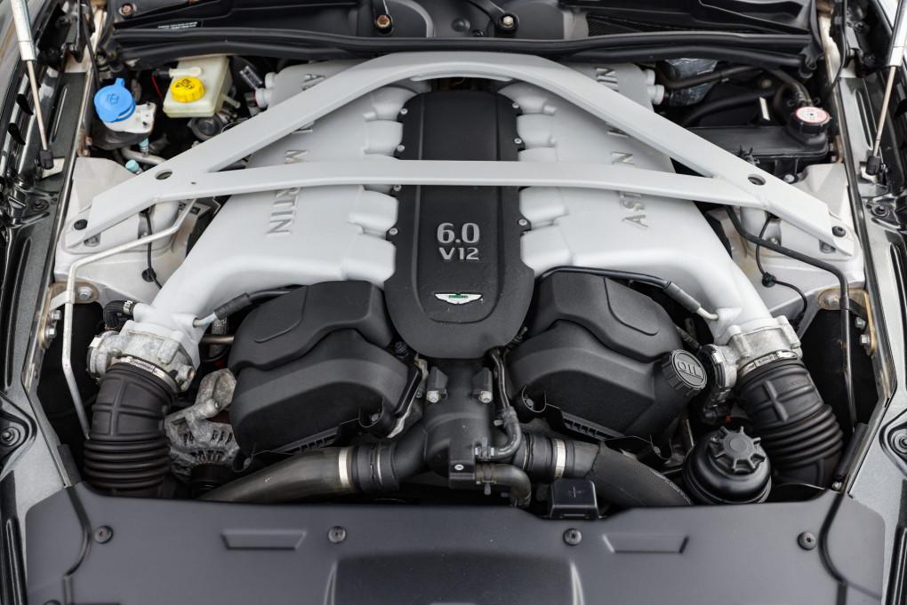 2015 Aston Martin DB9