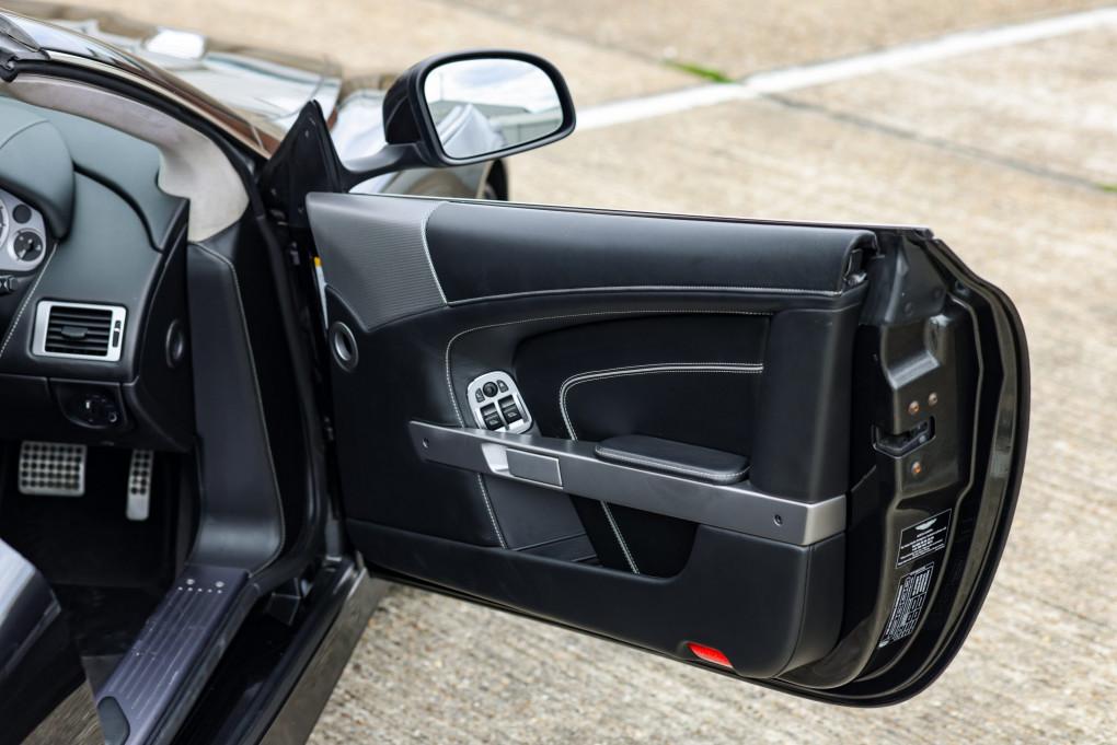 2015 Aston Martin DB9