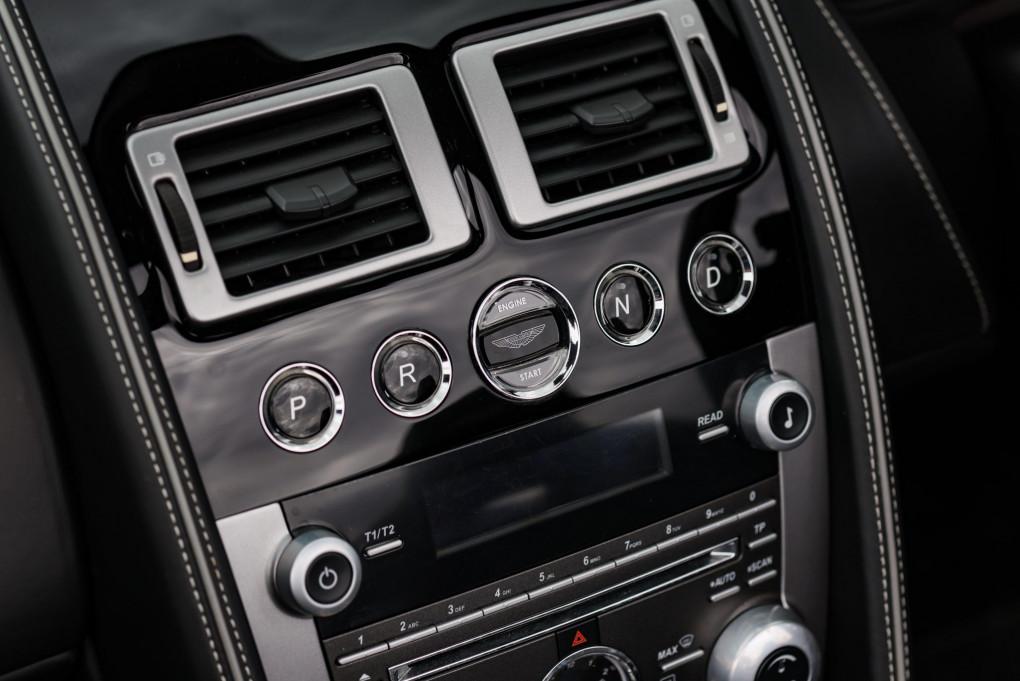 2015 Aston Martin DB9