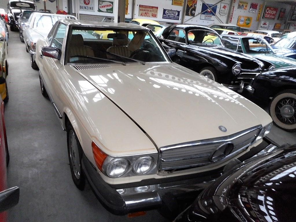1987 Mercedes - Benz 560 SL Creme