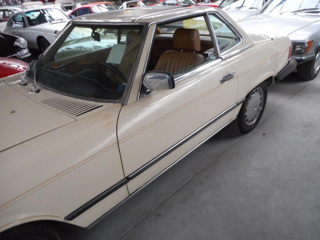 1987 Mercedes - Benz 560 SL Creme