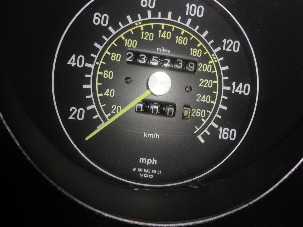 1987 Mercedes - Benz 560 SL Creme