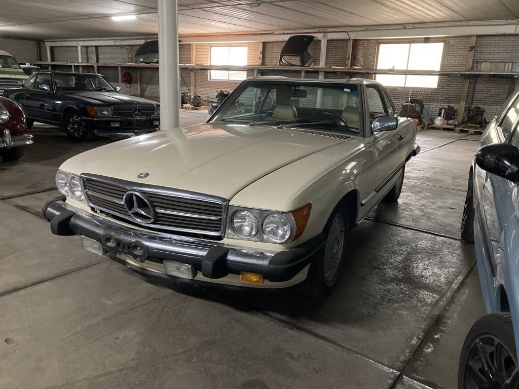 1987 Mercedes - Benz 560 SL Creme