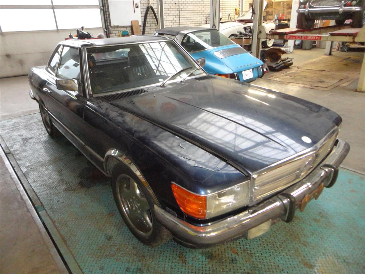 1982 Mercedes - Benz 380SL blue