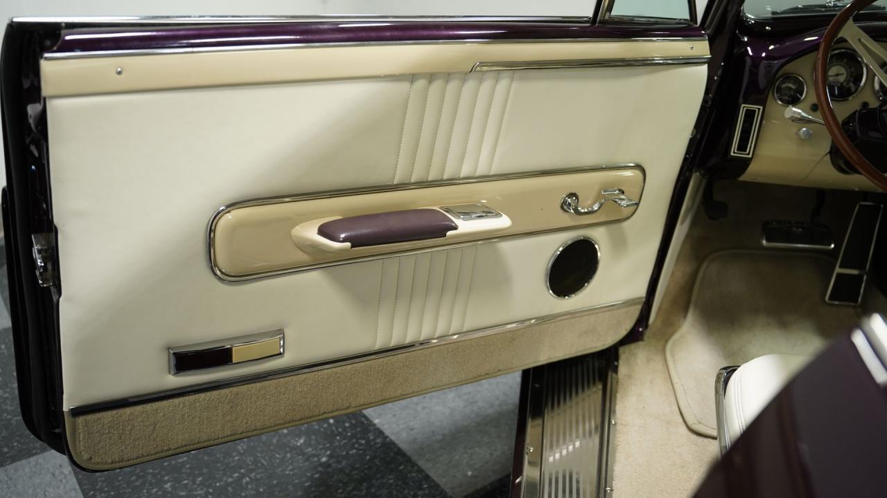 1948 Oldsmobile 66 Custom