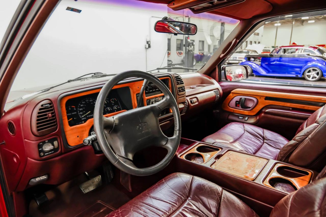 1995 Chevrolet C1500 Silverado Regency Conversion