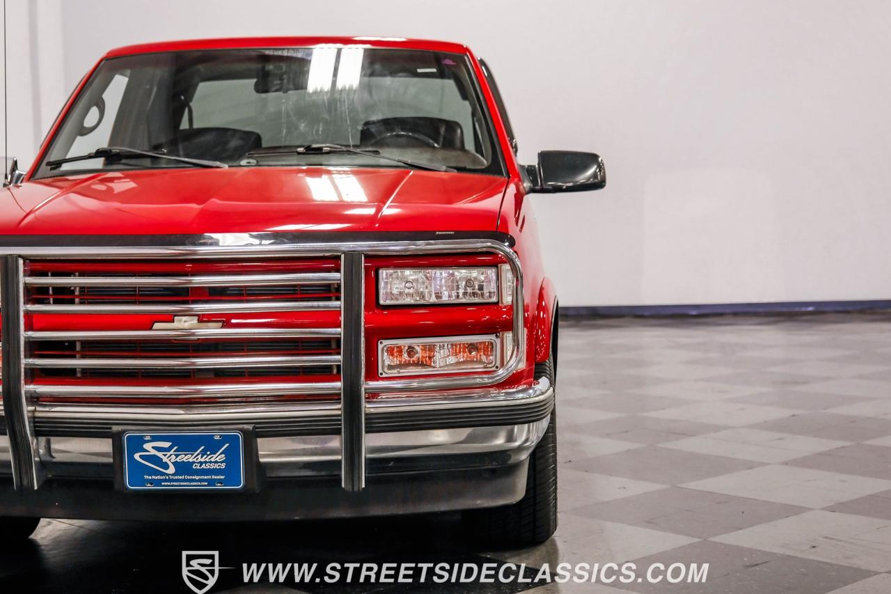 1995 Chevrolet C1500 Silverado Regency Conversion