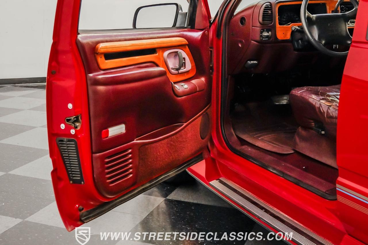 1995 Chevrolet C1500 Silverado Regency Conversion