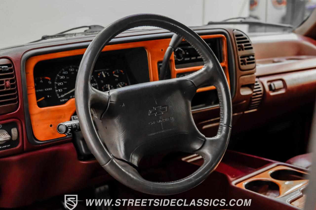 1995 Chevrolet C1500 Silverado Regency Conversion