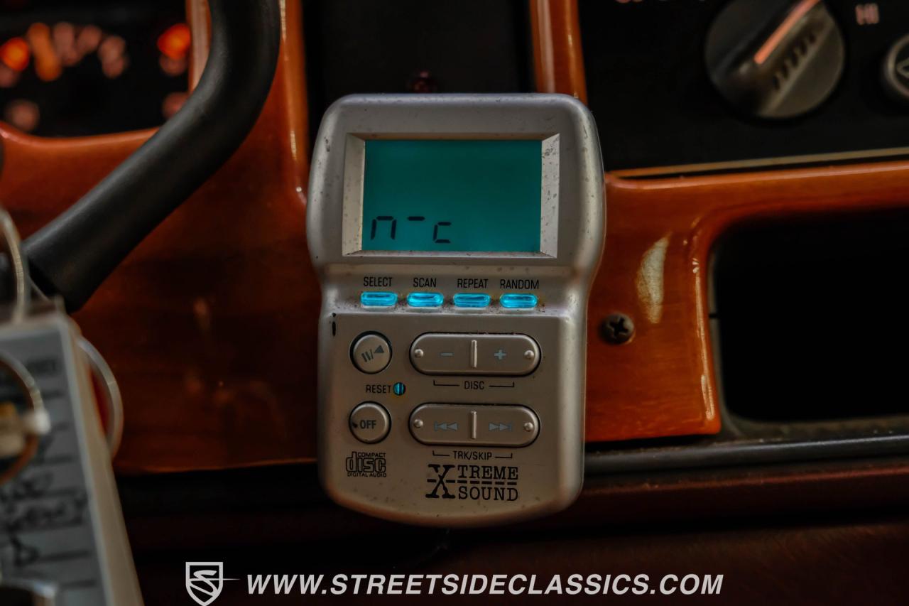 1995 Chevrolet C1500 Silverado Regency Conversion