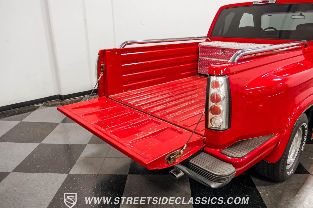 1995 Chevrolet C1500 Silverado Regency Conversion