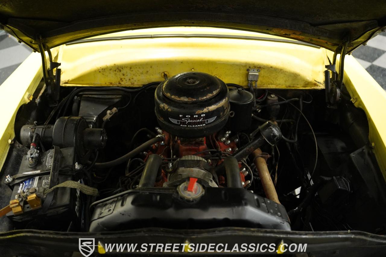 1953 Ford Mainline Fordor