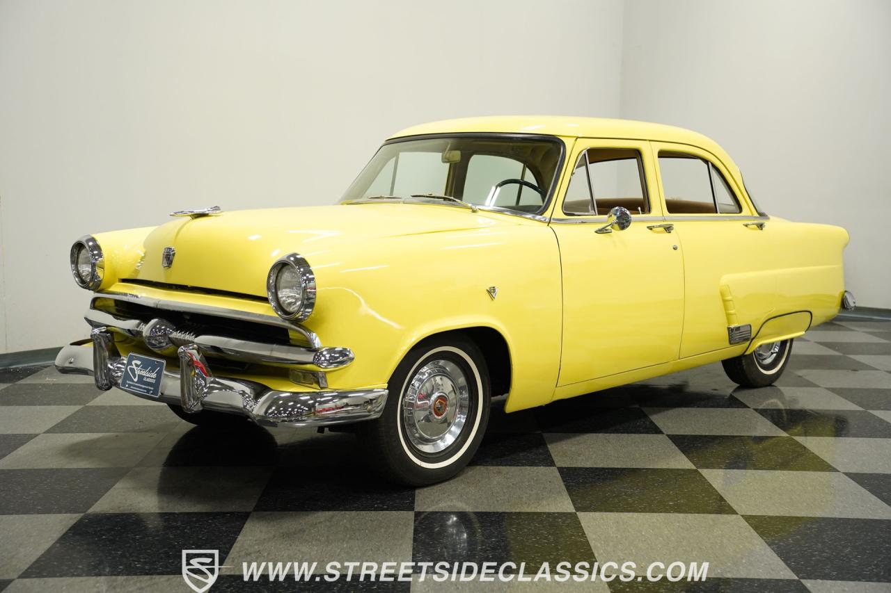1953 Ford Mainline Fordor