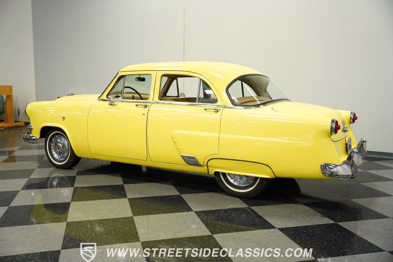 1953 Ford Mainline Fordor