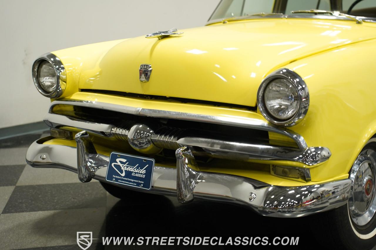 1953 Ford Mainline Fordor