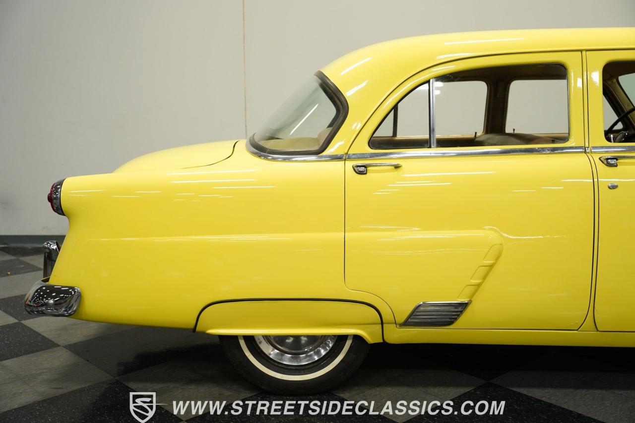 1953 Ford Mainline Fordor
