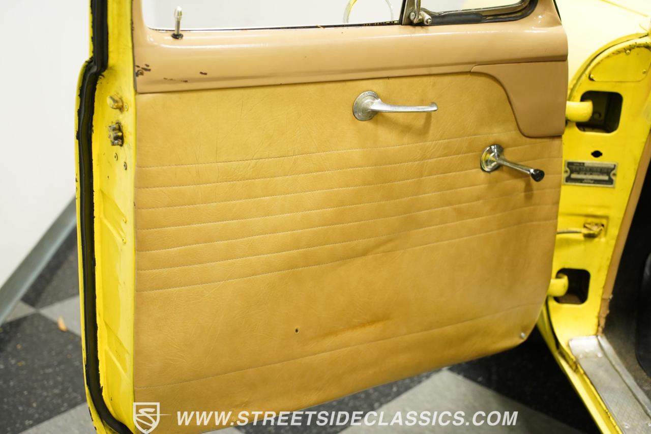 1953 Ford Mainline Fordor