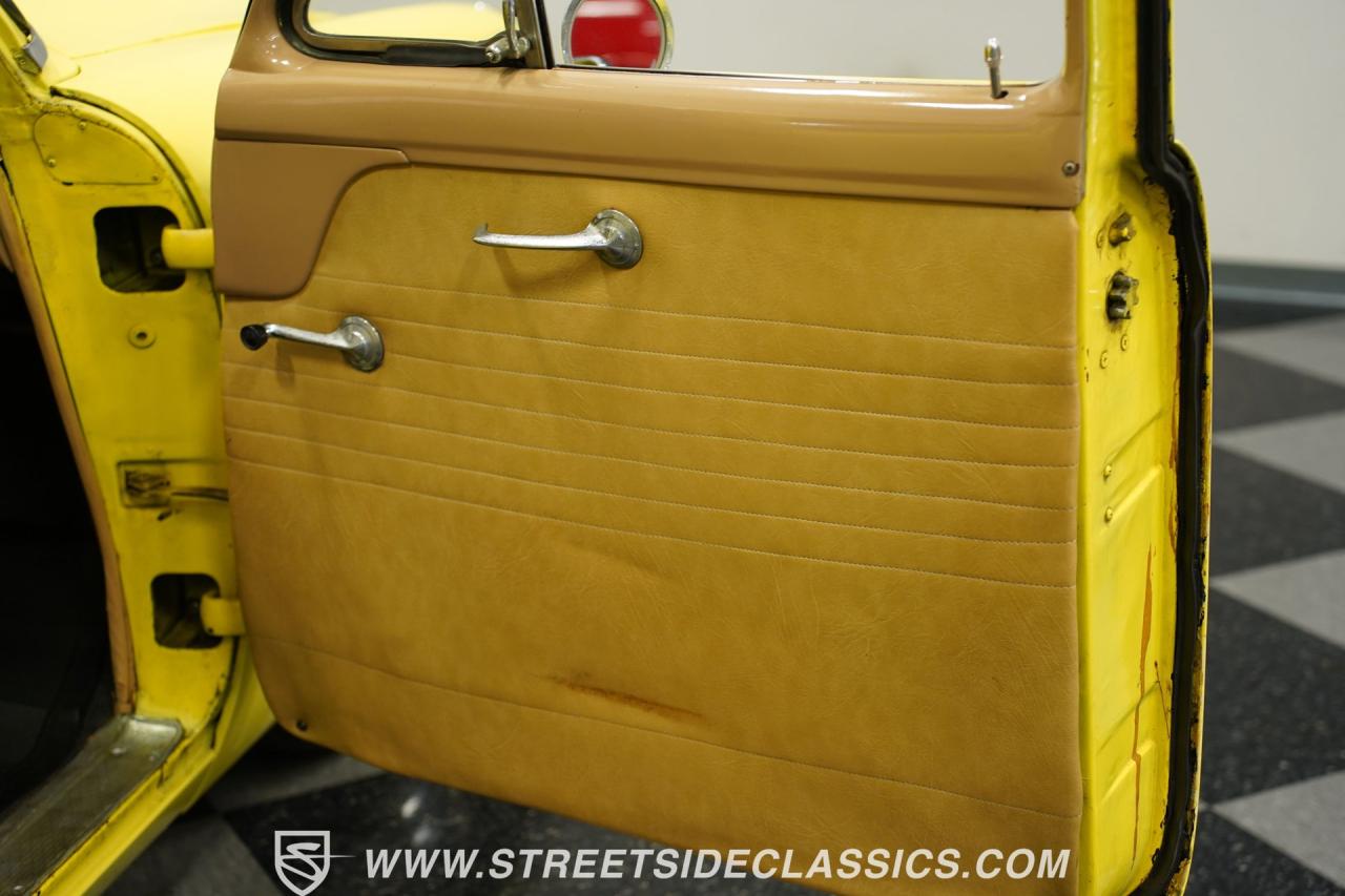 1953 Ford Mainline Fordor