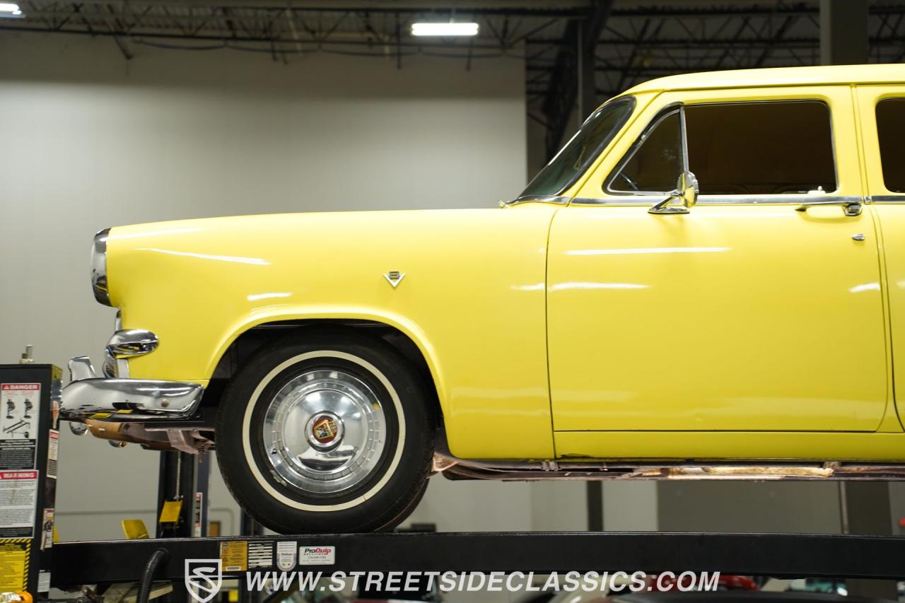 1953 Ford Mainline Fordor