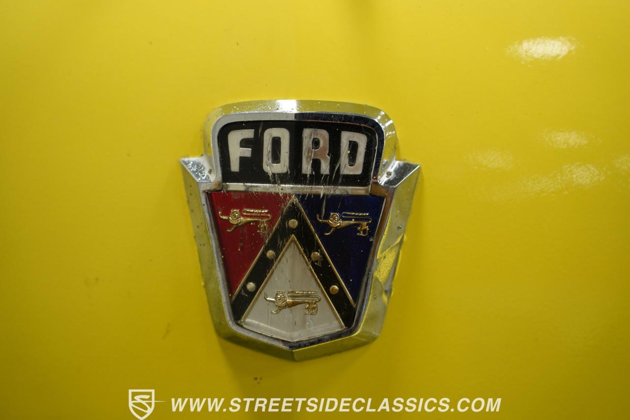 1953 Ford Mainline Fordor