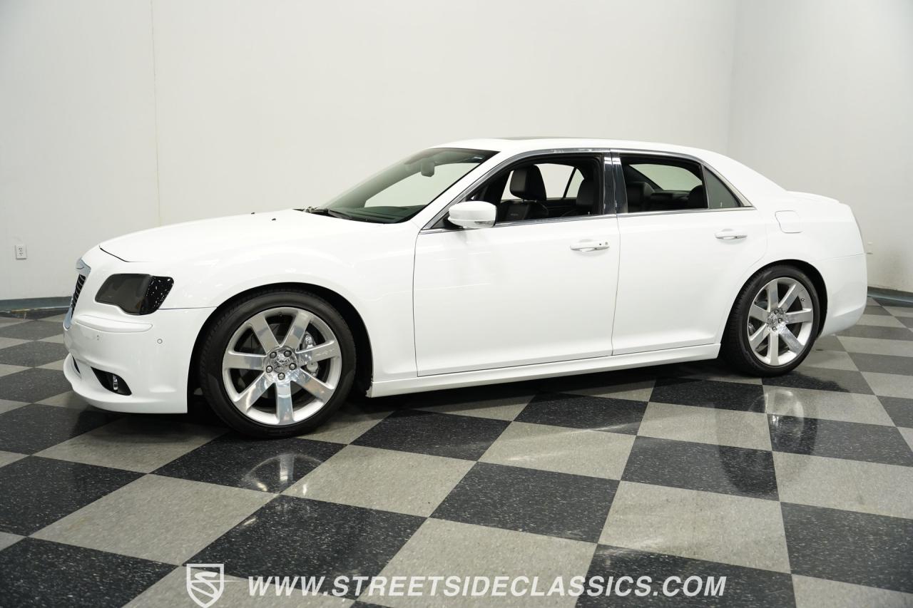 2012 Chrysler 300 SRT-8