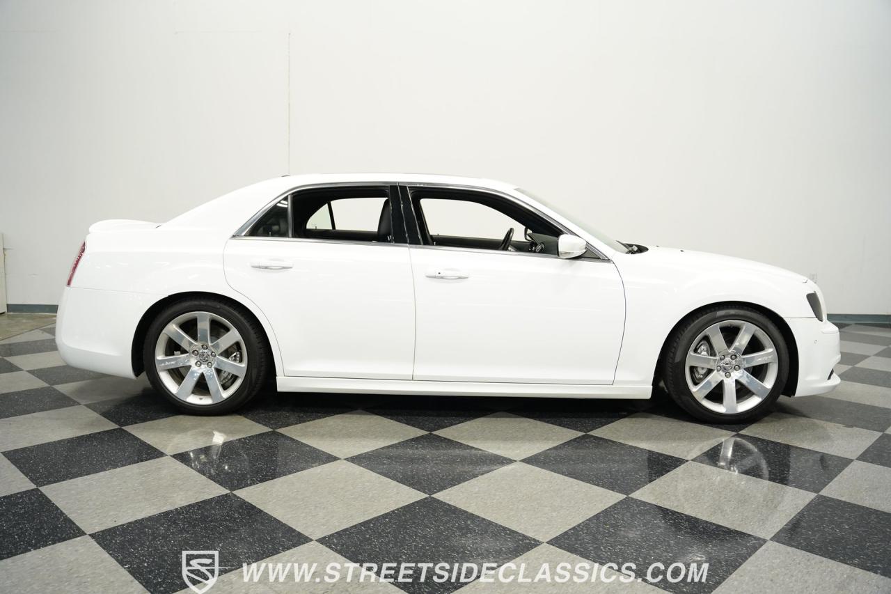 2012 Chrysler 300 SRT-8