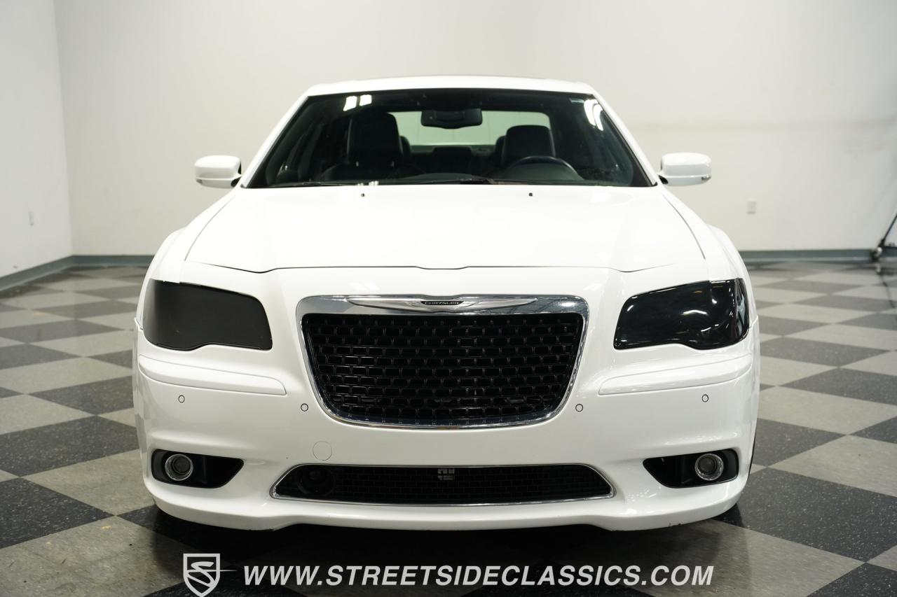 2012 Chrysler 300 SRT-8