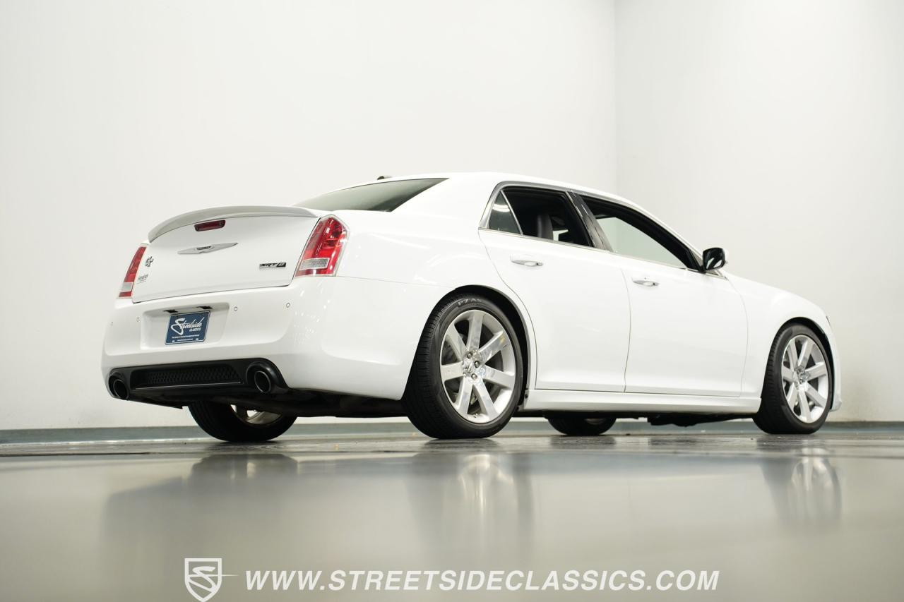 2012 Chrysler 300 SRT-8