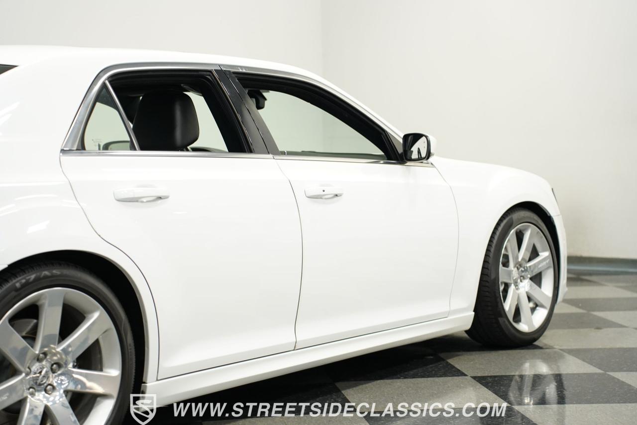 2012 Chrysler 300 SRT-8