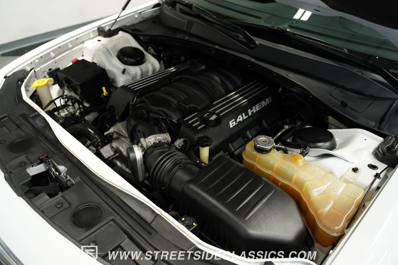 2012 Chrysler 300 SRT-8