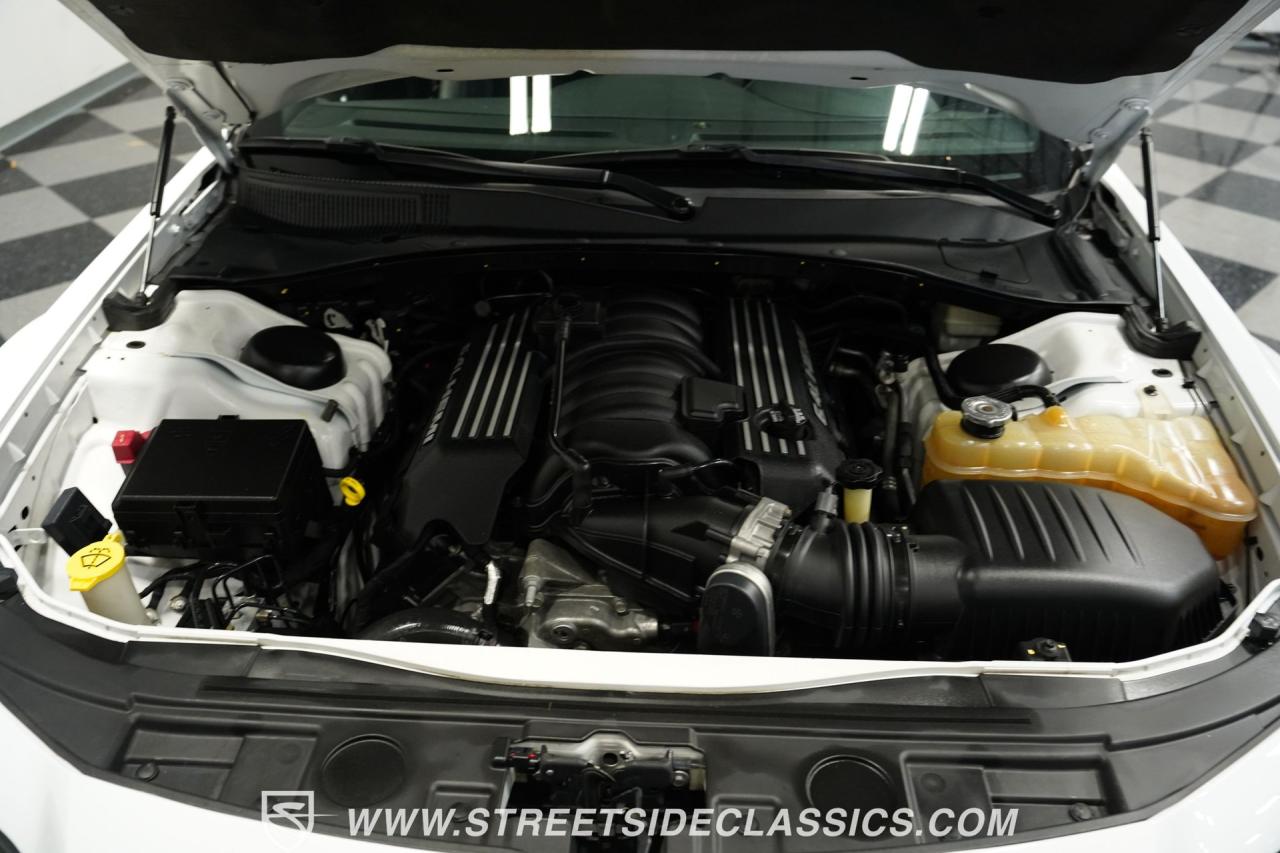 2012 Chrysler 300 SRT-8