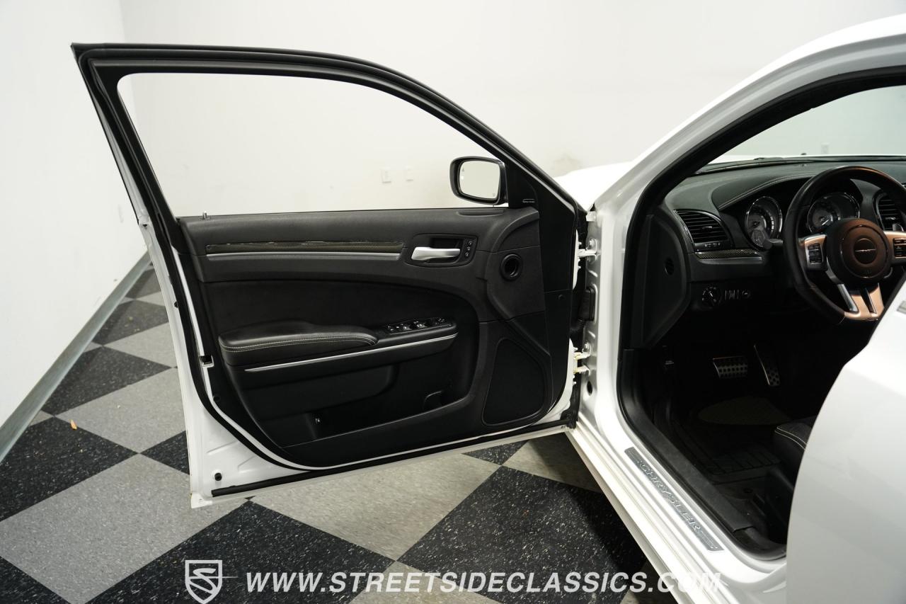 2012 Chrysler 300 SRT-8