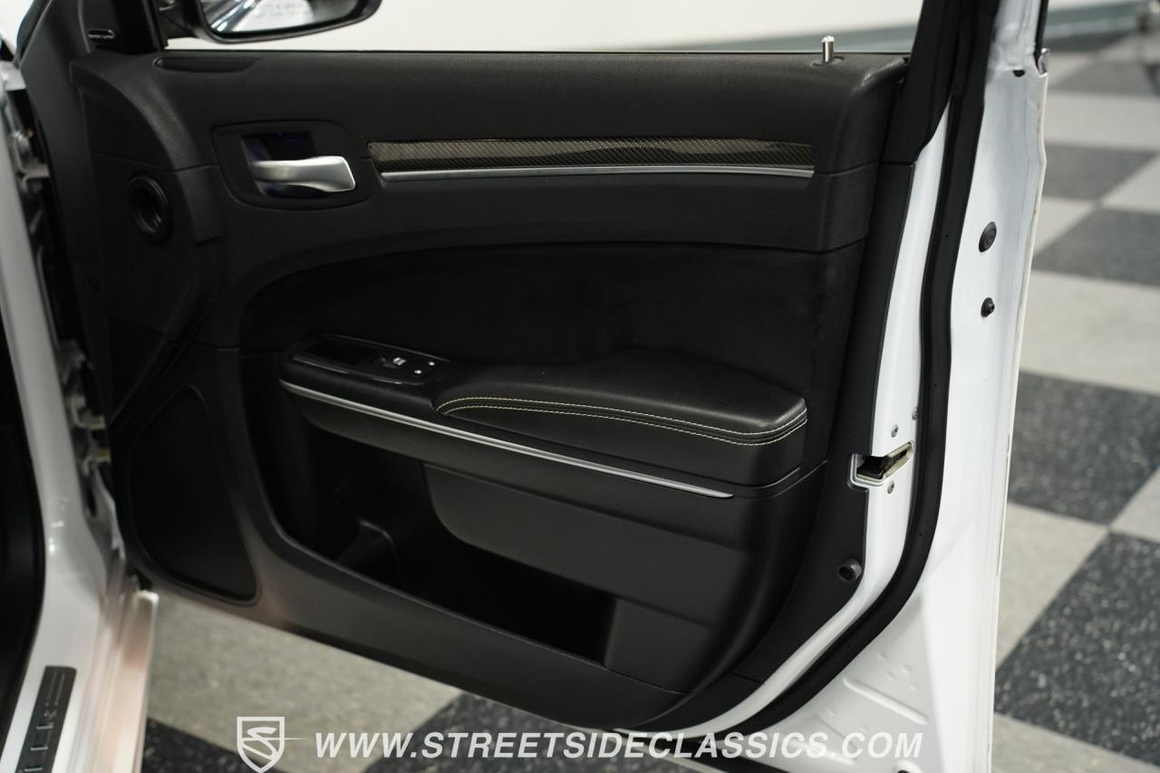 2012 Chrysler 300 SRT-8