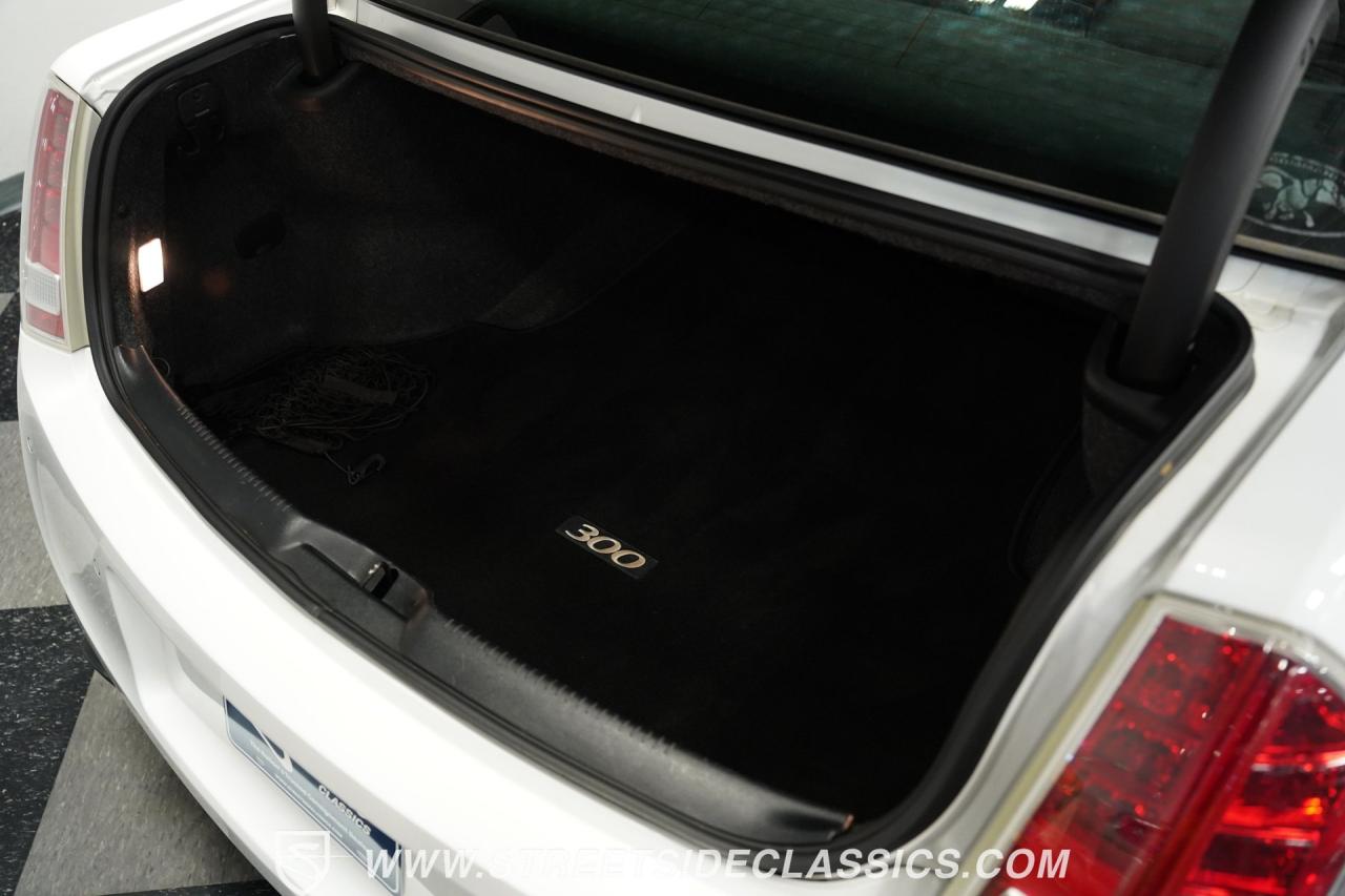 2012 Chrysler 300 SRT-8