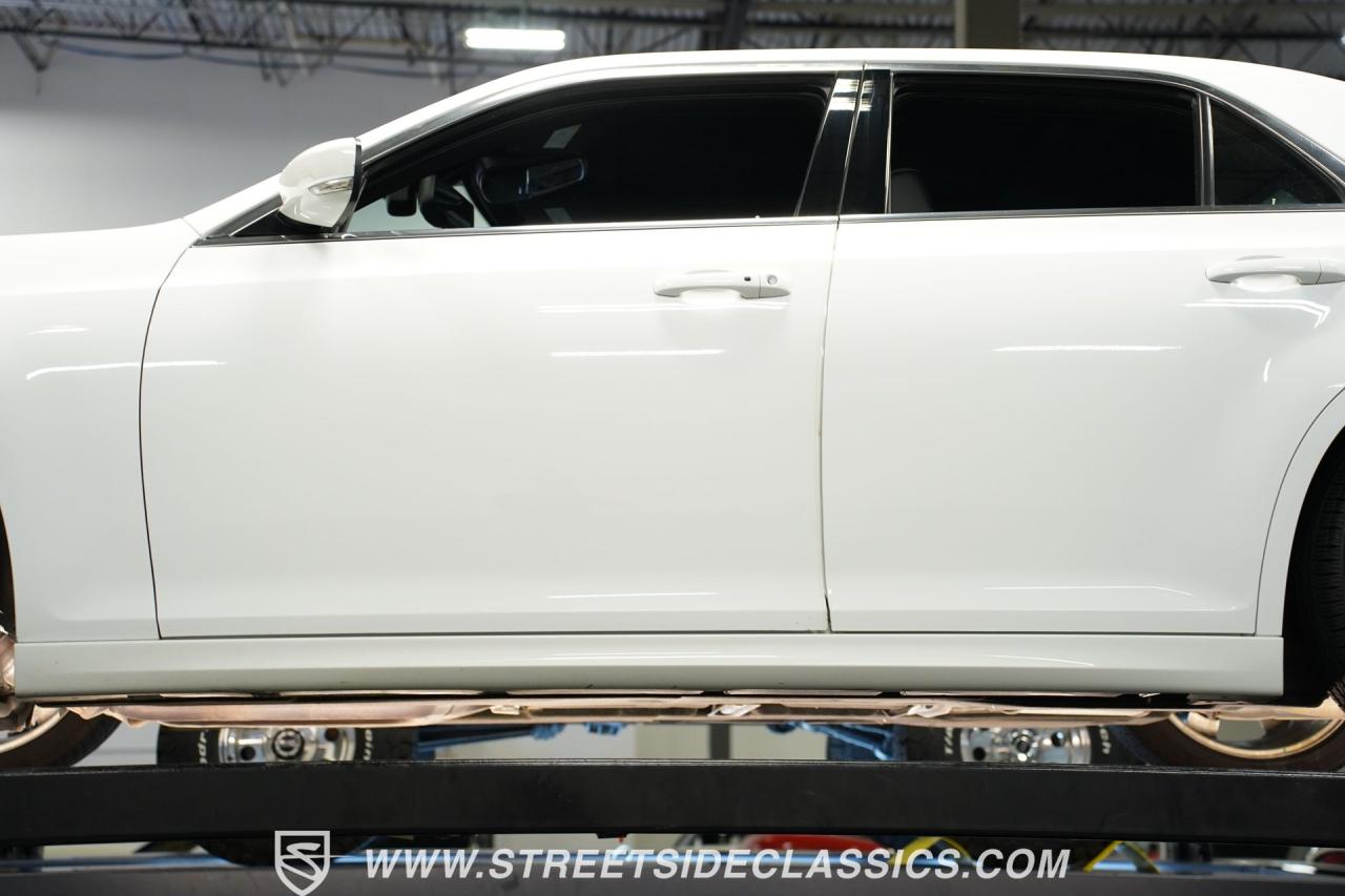 2012 Chrysler 300 SRT-8