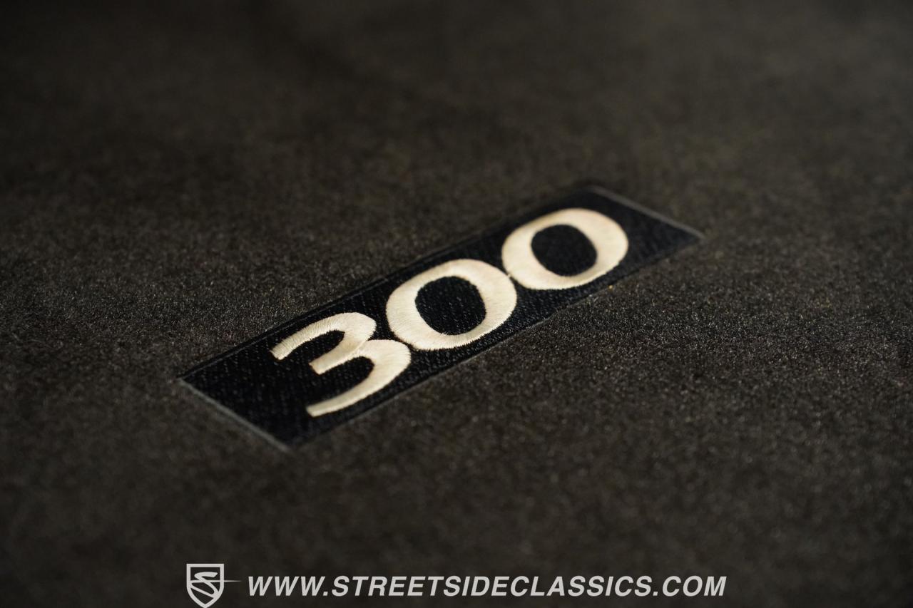 2012 Chrysler 300 SRT-8