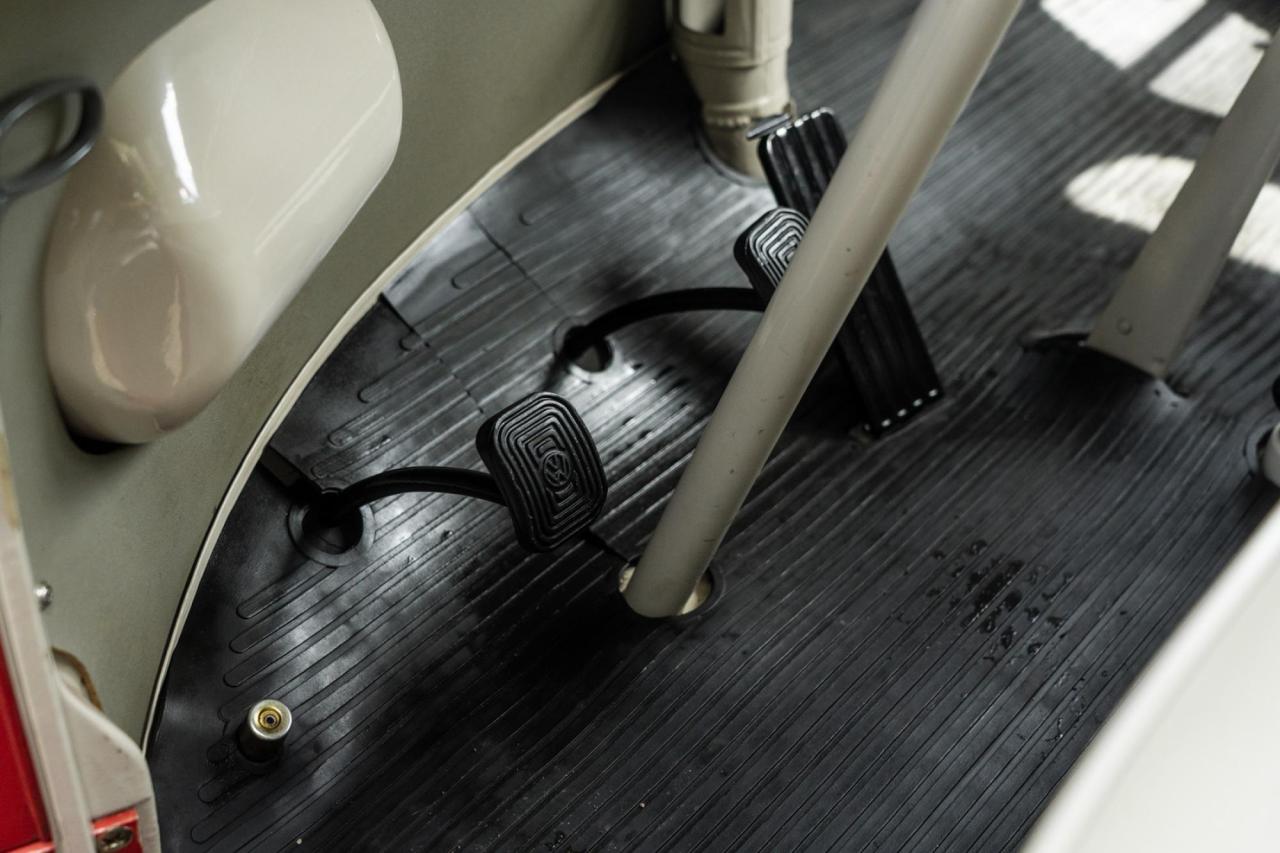 1958 Volkswagen TYPE 2 23