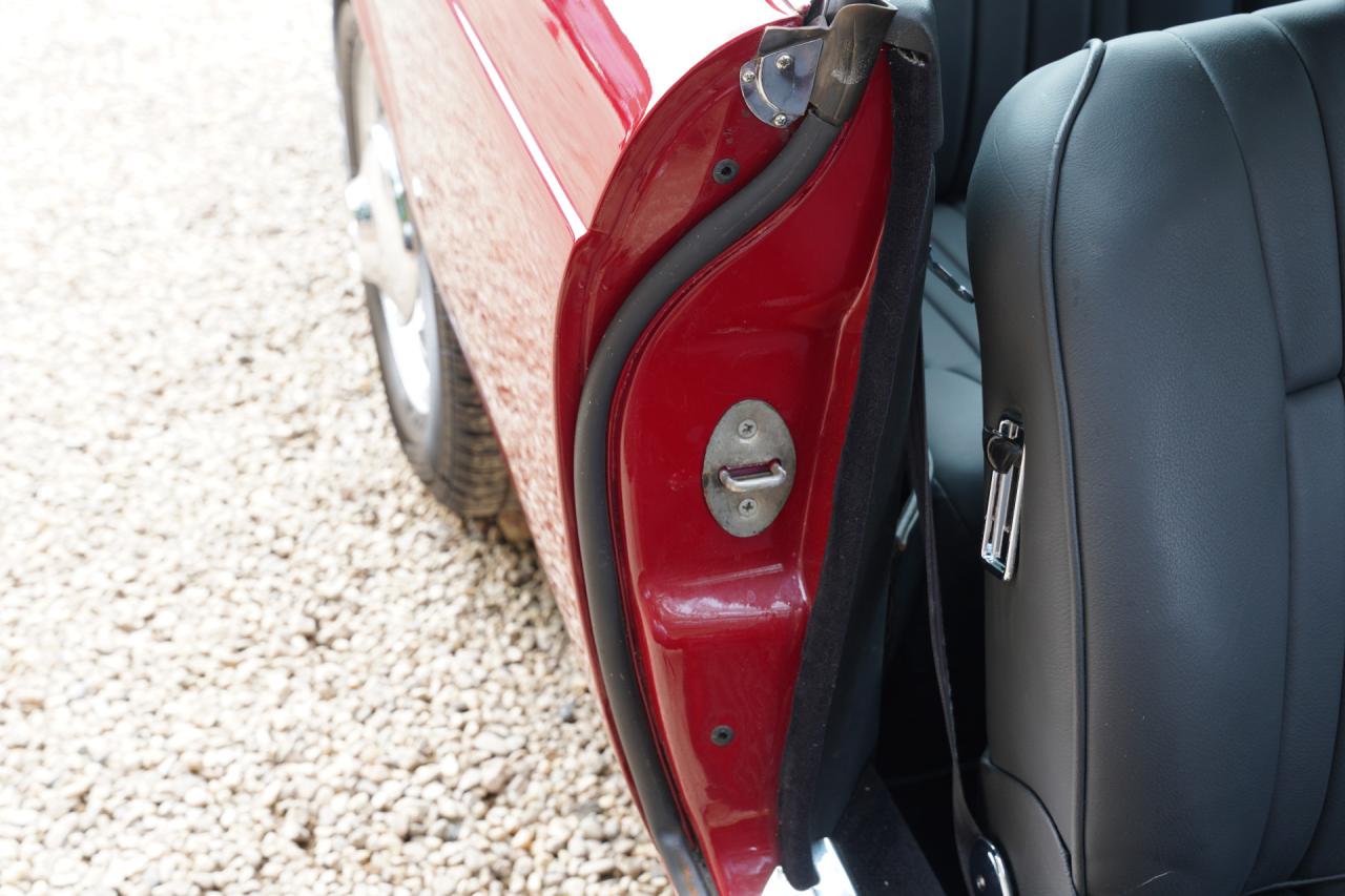 1976 Jaguar XJ6 4.2 Coupe &ldquo;Restored&rdquo;