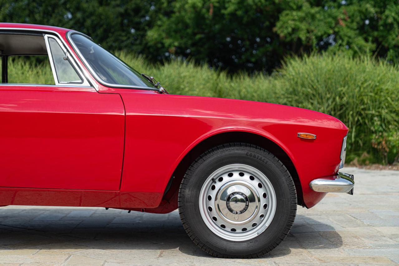 1967 Alfa Romeo GIULIA SPRINT GT VELOCE