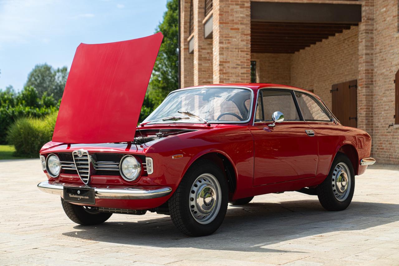 1967 Alfa Romeo GIULIA SPRINT GT VELOCE