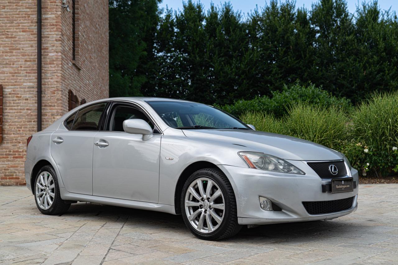 2006 Lexus IS 220 D