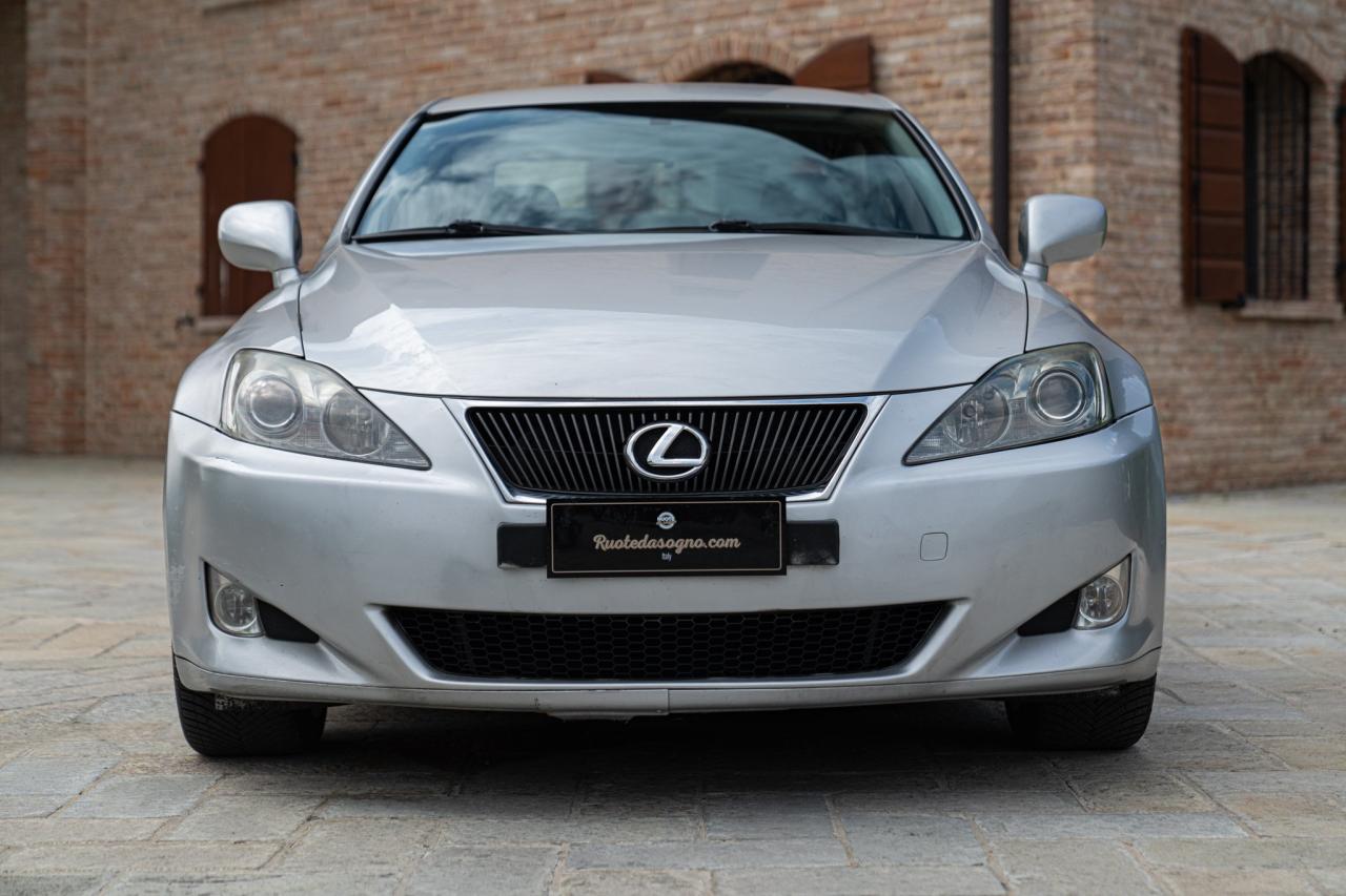2006 Lexus IS 220 D